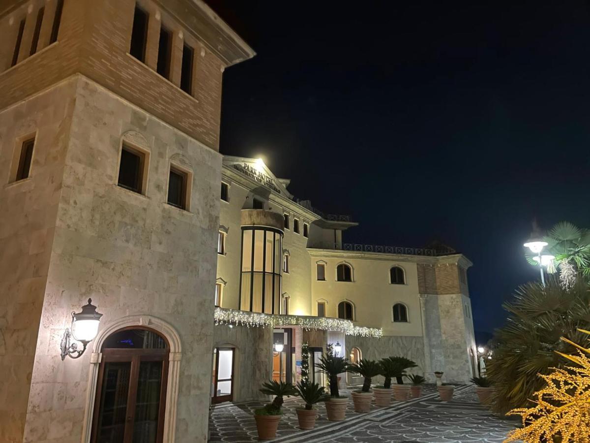 Park Hotel Imperatore Adriano Тиволи Экстерьер фото